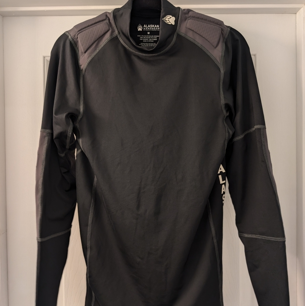 NWOT Alaskan Hardgear by Duluth Trading Company Padded Winter Base Layer Shirt